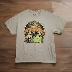 Threadless mushroom, frog, & skull t-shirt, women's L, tan w/‎ graphic print